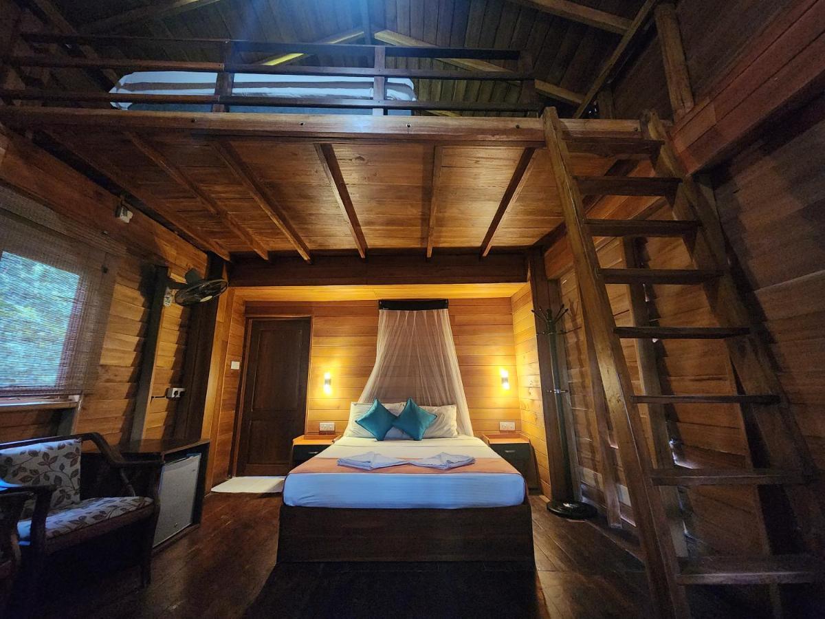 Wilpattu Tree House Bed & Breakfast Nochchiyagama Bagian luar foto