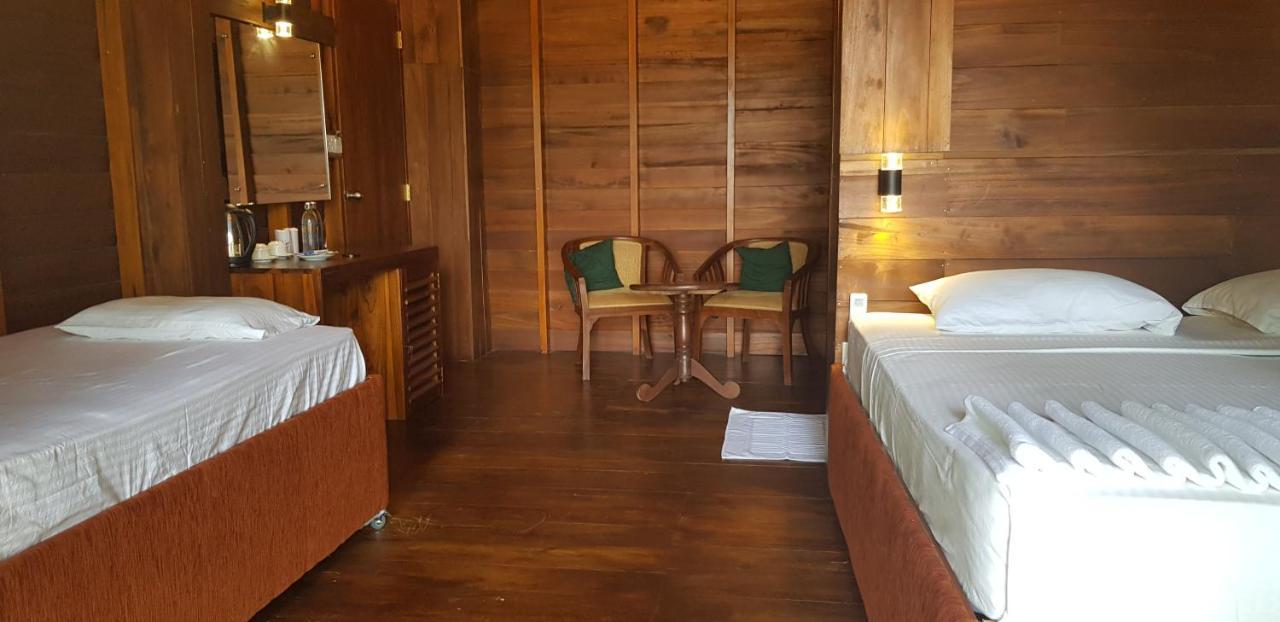 Wilpattu Tree House Bed & Breakfast Nochchiyagama Bagian luar foto